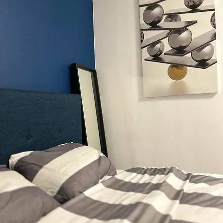 Homestay La Blue Room-chambre Double Privee - 700m Stade De France *