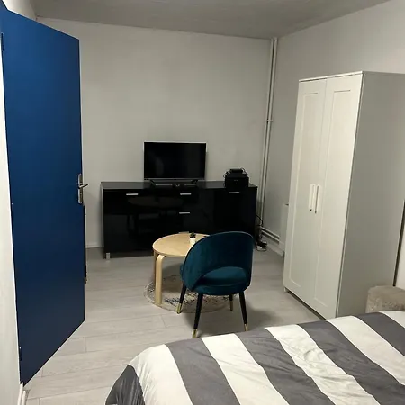 La Blue Room-chambre Double Privee - 700m Stade De France *